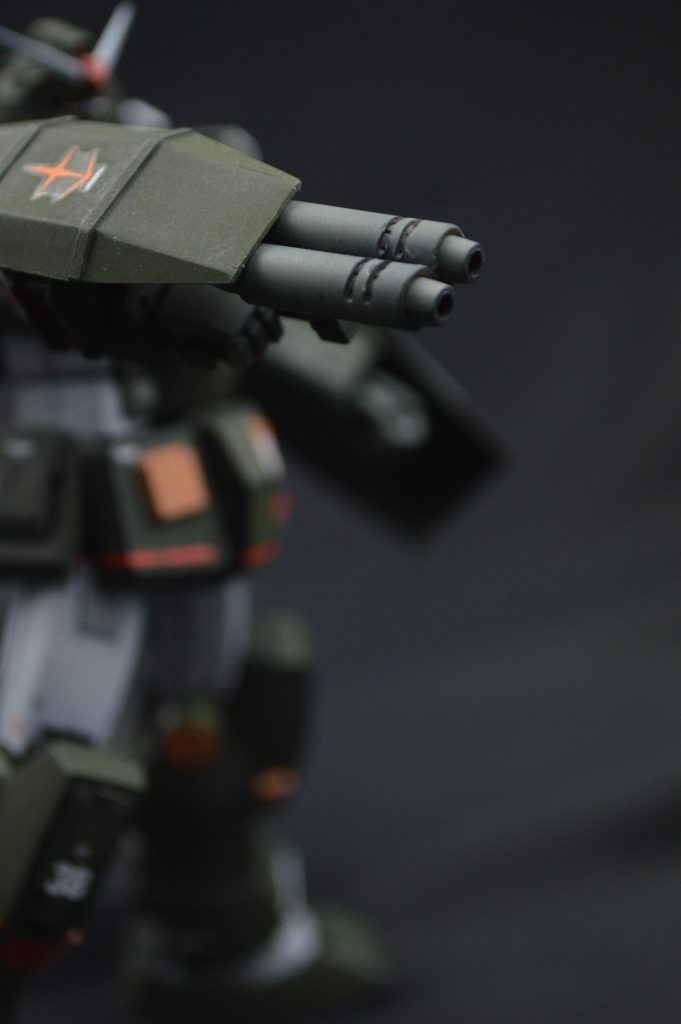 ダブルライフルの砲身が細いなあと思えたので、3mm系のプラパイプで増量