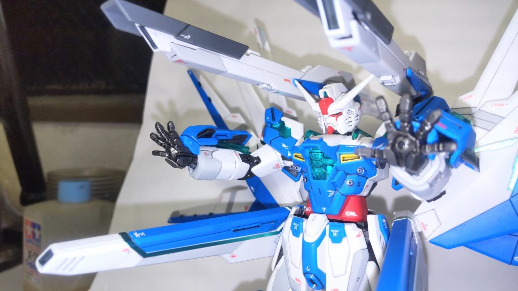 ヘリオスセステットキャノンモード胸部アップ。