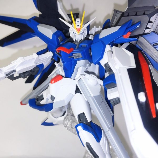 ライジングフリーダムガンダム 素組み