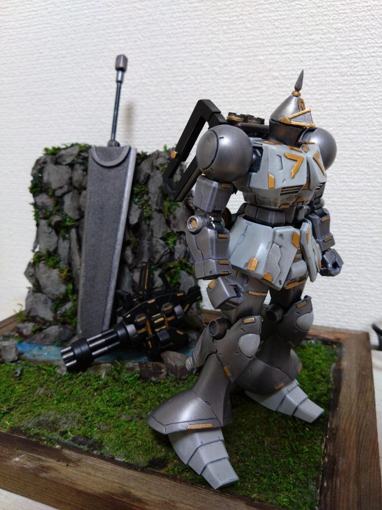 ディティールアップにちょっとプラ板貼ったりスジ彫りしたりしています。