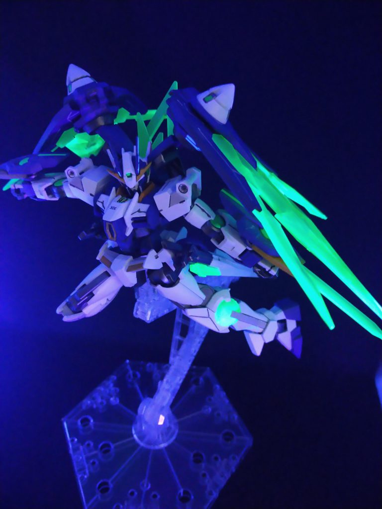 色はパッケージに書いてある基本色で塗装しました。