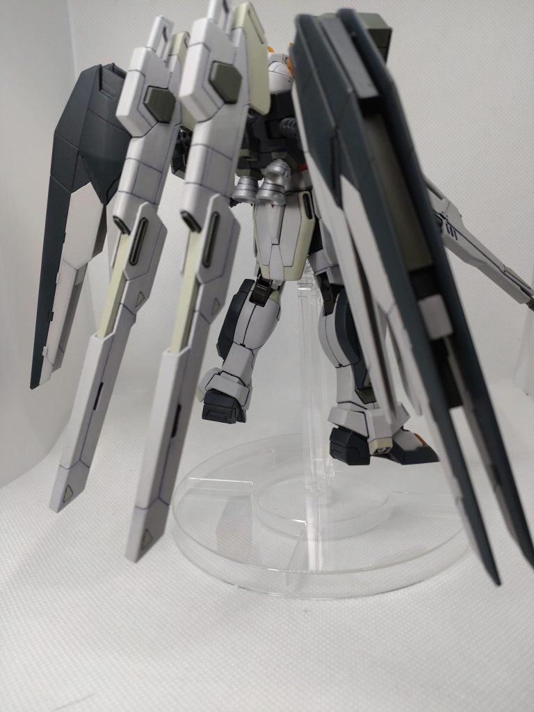 バックショット。サテライトキャノンは伸縮機構なくしました。