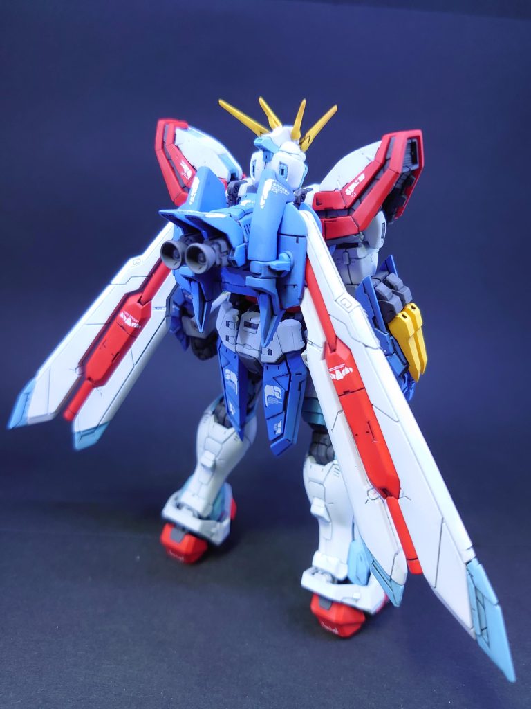 全身後元のキットが良すぎたのであまりイジらず掘り直しとヤスリがけをしました。ちょっとイジったのは足の爪先や手の爪とかです。