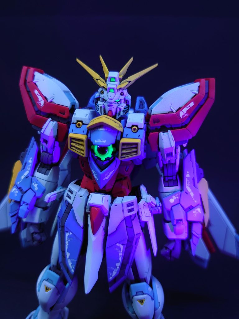 大好き蛍光塗料目とか光ります。