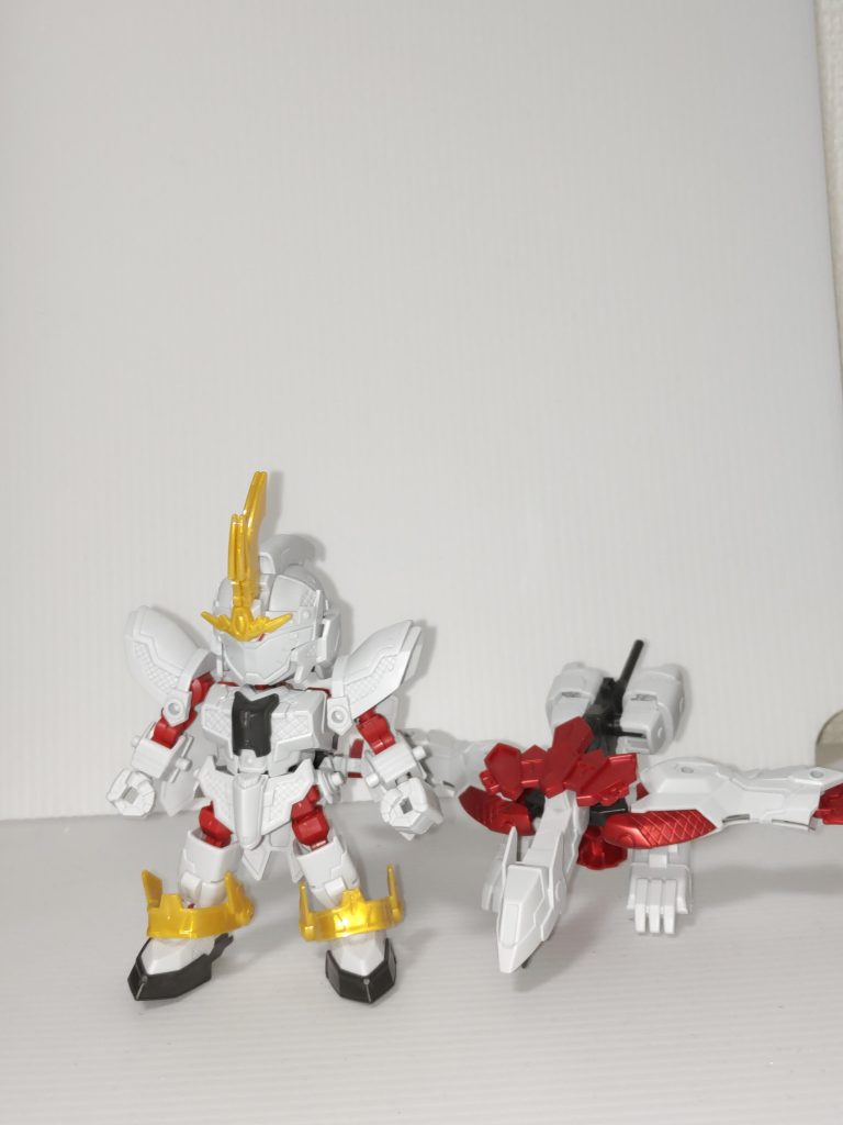 紅白のガンダム(RX-零丸)–3枚目/制作者：シャンピン