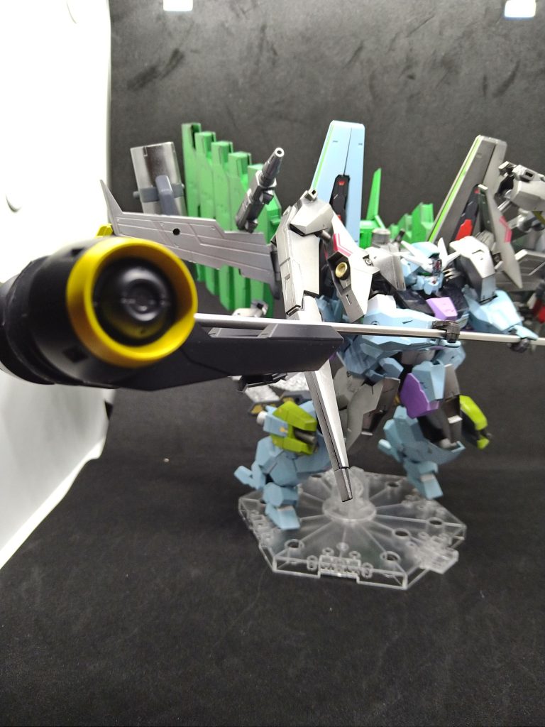 バオリハンマーの柄部分はプラ棒だと強度不足だったのでホームセンターで３mmの金属棒を買ってきました