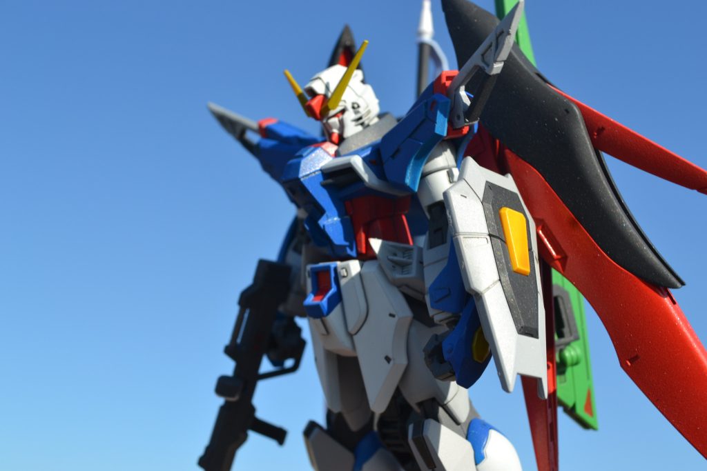 本当はメタルビルドみたいにしたかったのですが，自分に技術がありませんでした・・・