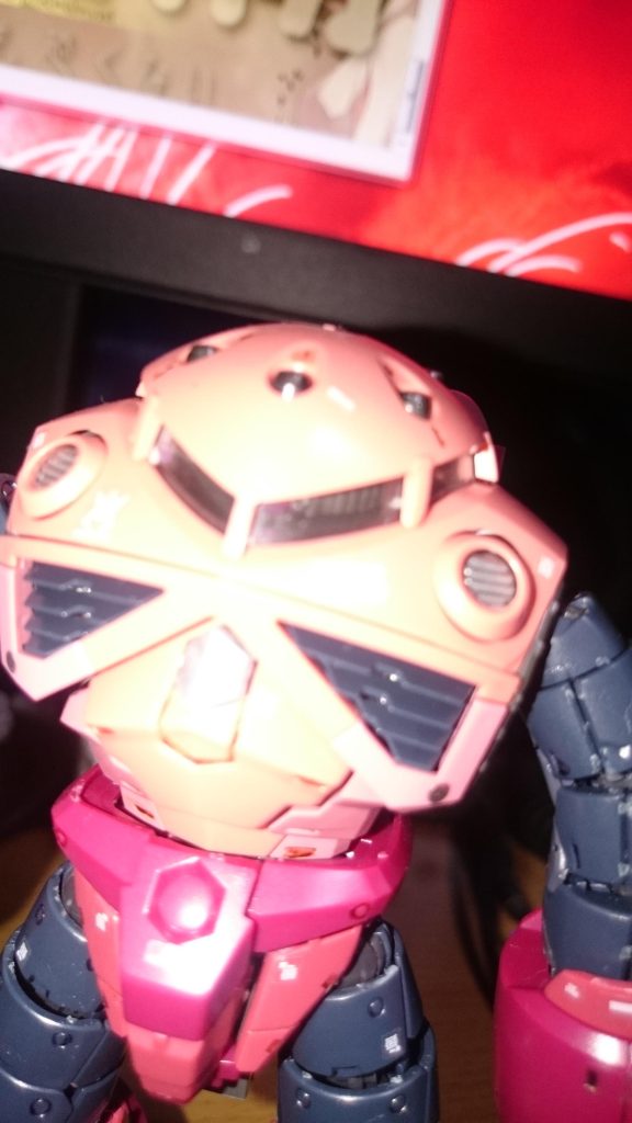 実際はもっと赤いんですけどね。。。