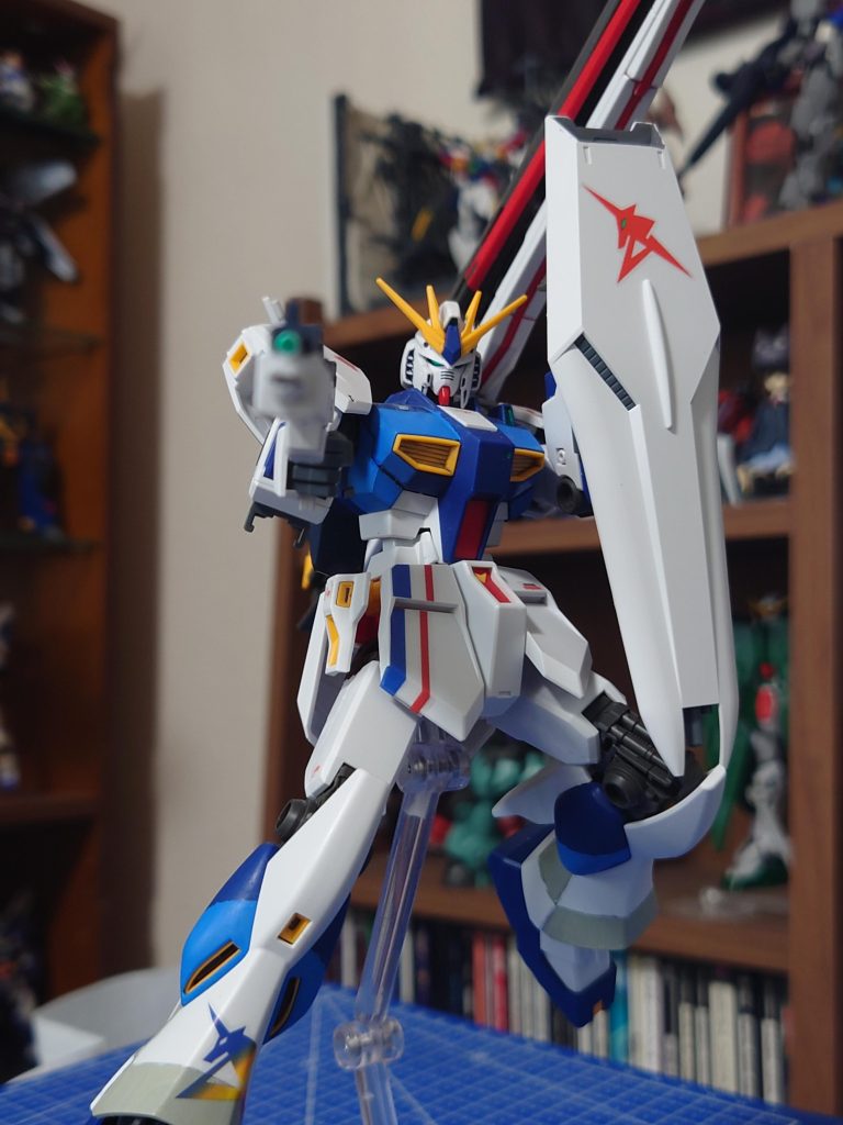 EG RX-93ff νガンダム–4枚目/制作者：クロムア