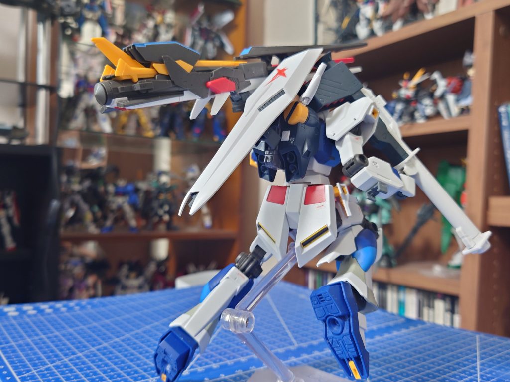 EG RX-93ff νガンダム–5枚目/制作者：クロムア