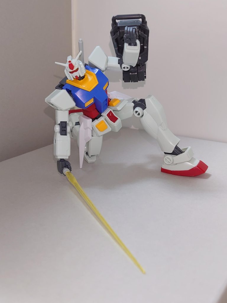 ビームサーベルサーベル刃が黄色になった。