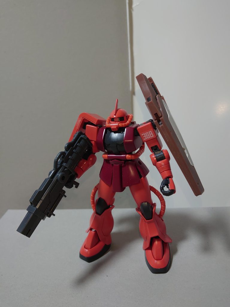 【概要】MS-06S3 / ザクⅡS3型pastel*pallettsを率いるボーカル担当・丸山 彩がガンプラバトルのために制作した改造ガンプラ。もともと宇宙世紀のMS、とりわけジオン系に特化してガンプラ制作をしていたパスパレらしく、ベースキットは王道の「元祖ライバル機」シャア専用ザクⅡである。