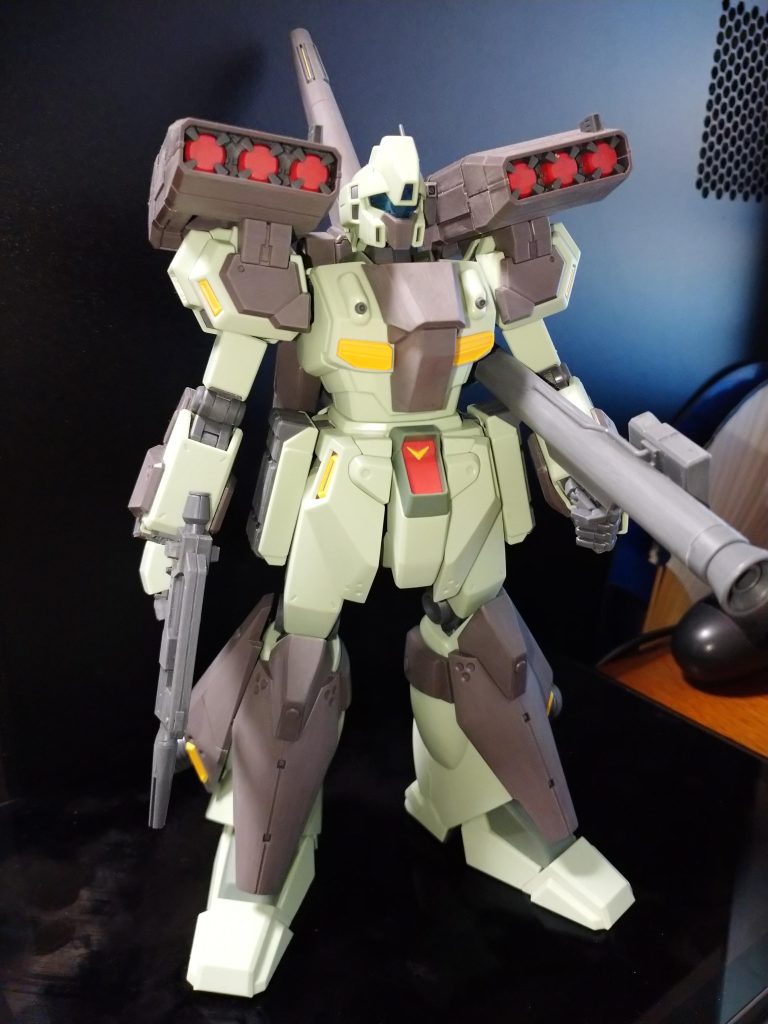 素組でもかっこいい。そして作りやすい。プレバン限定じゃなくて通常販売してくれたら複数買うのに