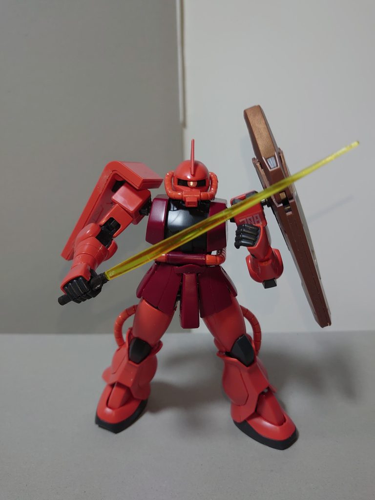 あやや「もらったぁっ!!」 彩は初陣において、Morfonicaのドラムス・二葉つくしのガザCとのタッグで参加し、辛くも勝利をおさめている。  〜花咲川女子学園同窓会報より〜