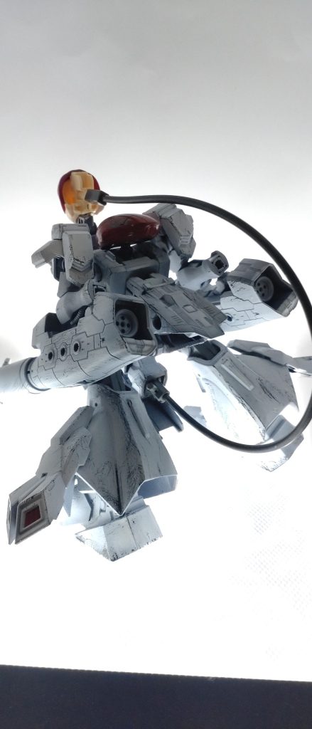 うしろすーがた。コイツを作ったときに持て余してたギャプラン脚を消費できて良かったと思いました、まる。 