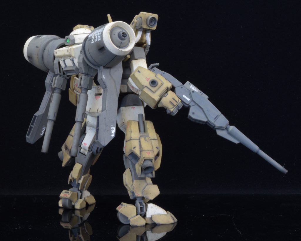 後ろ姿が超かっこいい。本体、バックパックのナンバーは搭乗者の学籍番号にした。