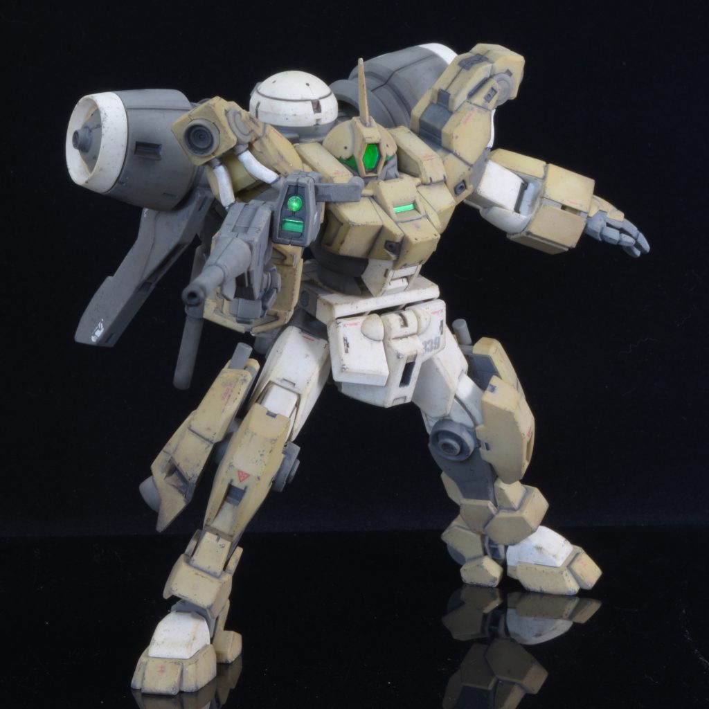 成型色仕上げって、思った感じの色味にならないしなんかボンヤリするし、何より普通に塗装した時と労力あんまし変わんねぇ…。むぅ。