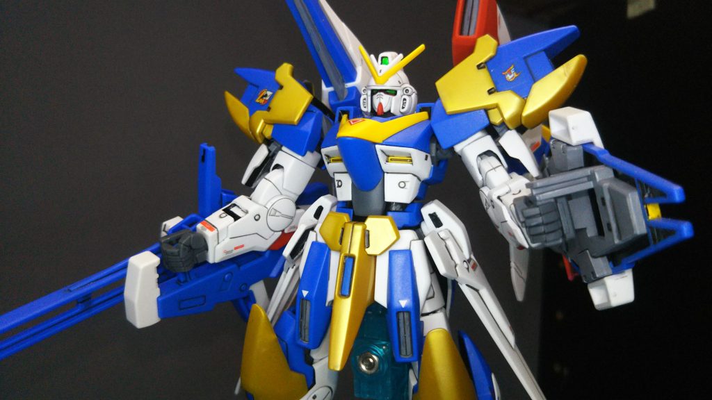 ウッソのパーソナルマークとリガミリィティアのマークが欲しくて、中古屋で旧1/144の武器セットを探しました。結局定価の倍以上の値段でしたが、確保しました。これでガンブラスターが来てもシュラク隊の…あれ？HGガンブラスター出ない？(^^;)