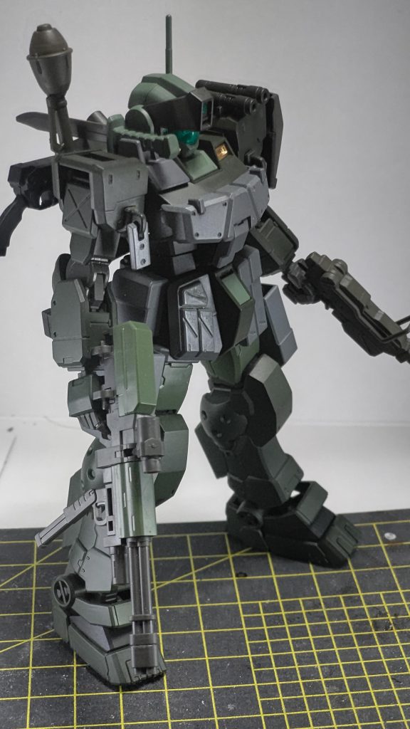 武装面から密林、熱帯向けかなと思い、この色味。