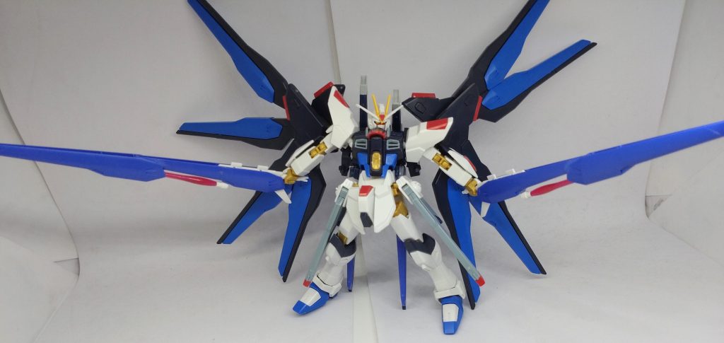 パーフェクトストライクフリーダムガンダム–4枚目/制作者：シン