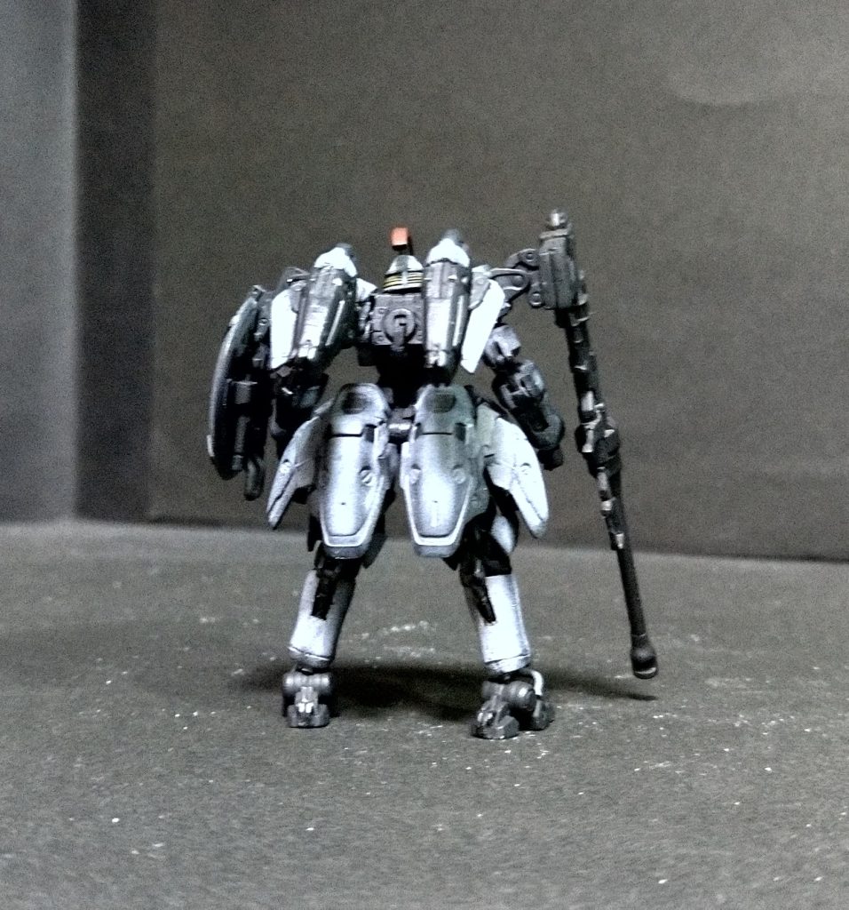 頑張ってエアブラシで塗装しました😊