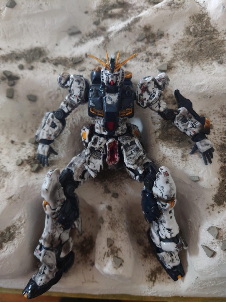 コンクリート片を置いて、バランスを見ます。