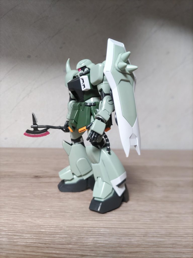 素組み+墨入れ前回に続きシールはなし。ここで完成にしようか迷い、、、