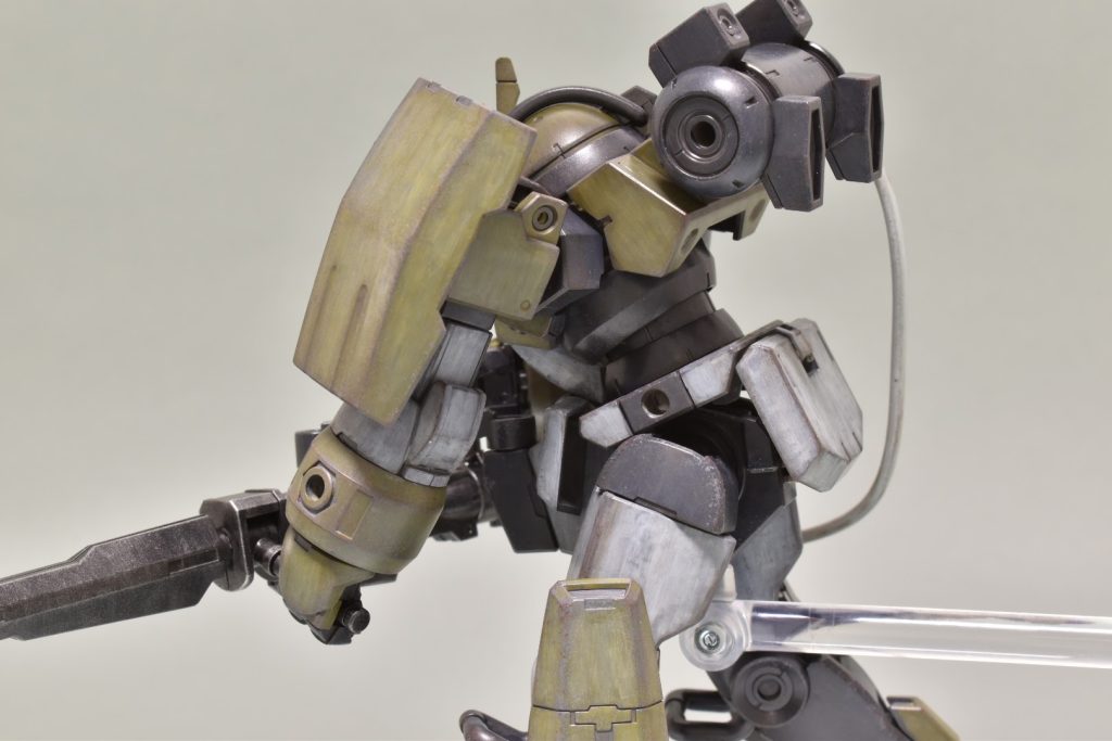 デミトレーナー筆塗り–3枚目/制作者：あきのり