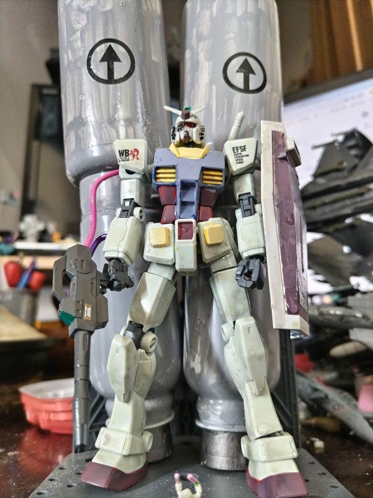 RX-78-2に装備しての射撃訓練までは実際に行われた。これは、そのときの貴重なスナップである(軍機