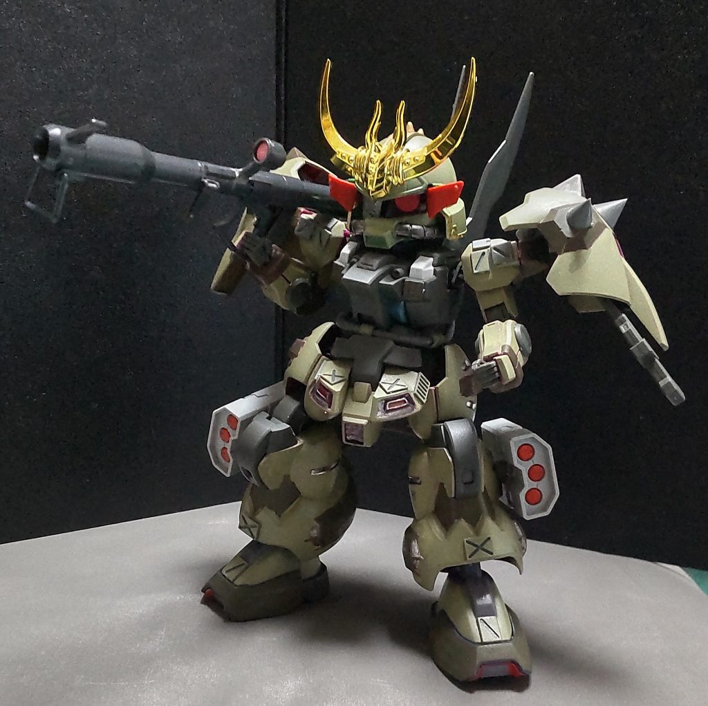 ○ジャイアント・バズーカザクたちが使う従来のバズーカより遥かにサイズが大きいバズーカ。※エースパイロットにのみ支給されている。