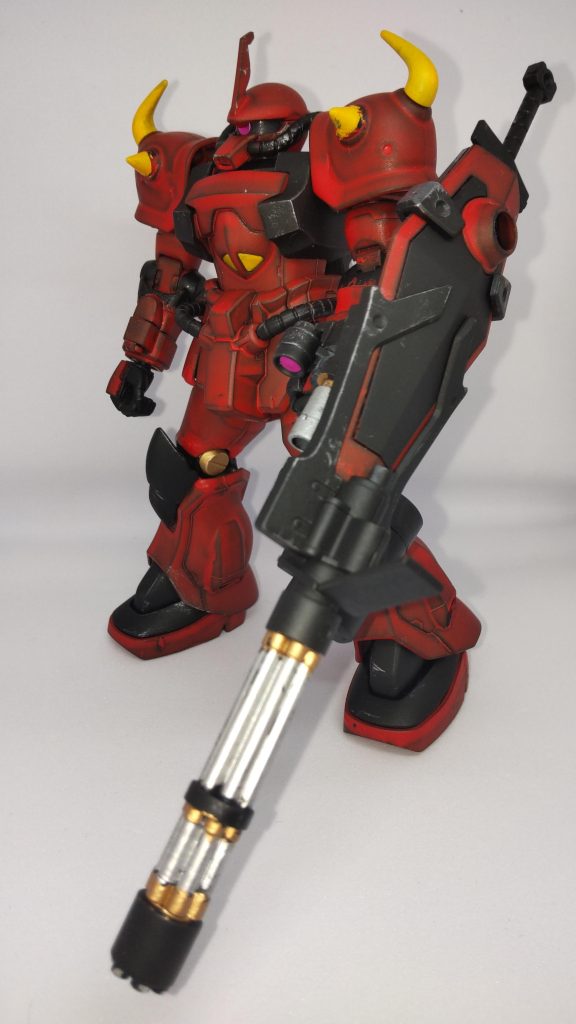 黒サフを下地にサザビーレッドで塗装しました。