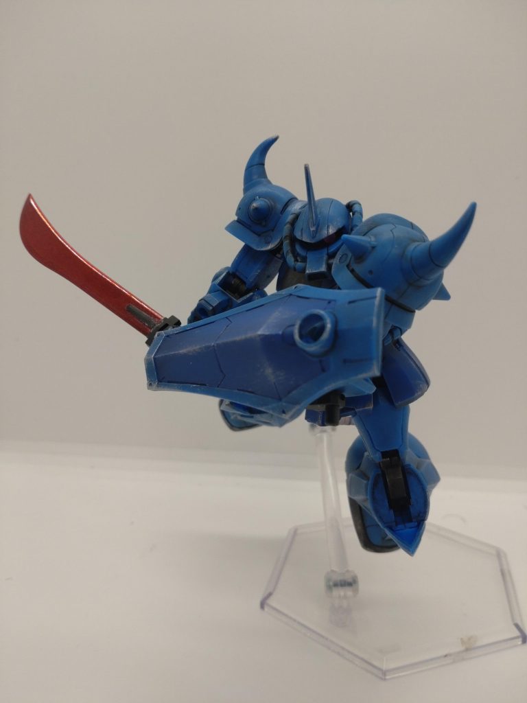 こんな偏った兵器ってどうなの？　という疑問は置いといて、やはりグフ！　ただただカッコいいと思います✨そういえばこれはガンプラに含まれるのかな？