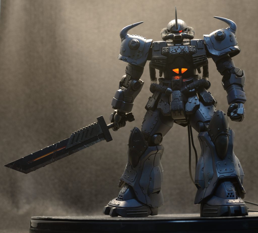 アニメのシーンをイメージしたポーズ。