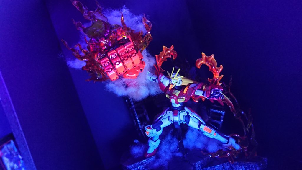 ブラックライトがないので紫外線あててみましたこんな感じです