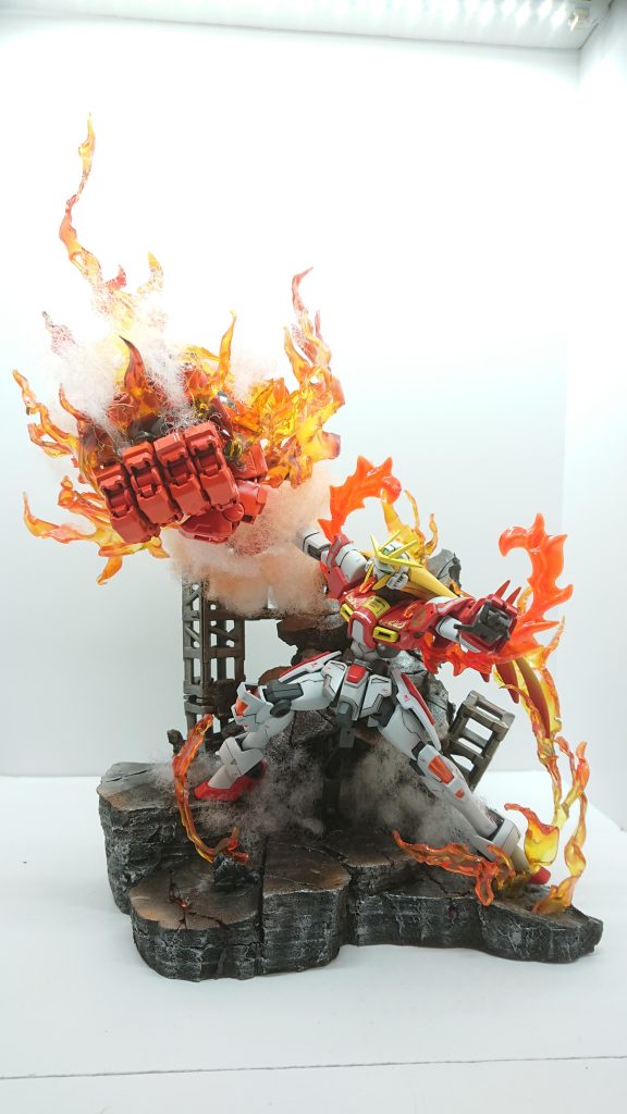 渾身の一撃!ビルドノーベルガンダム制作しました。動きのあるジオラマ今回初だったのでどうかな思いましたが、思ったよりかっこよくできたと思います。最強女子‼️これビルダーコン手直ししてるからエントリーいいのかな?😅手直しならいいんですよね?だめならタグとりますのでよろしくお願いいたします(°∀°)