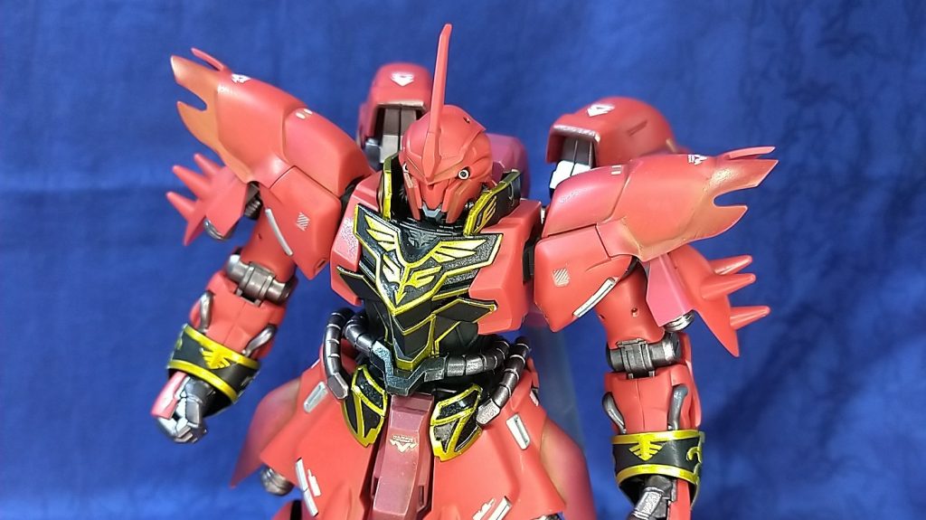 エングレービングは付属シールです。