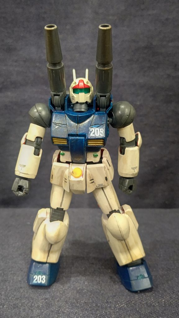 前作Ez8よりも汚しを控えめに。グリーンは細かく切ったプラ板を塗装して貼り付けてます。