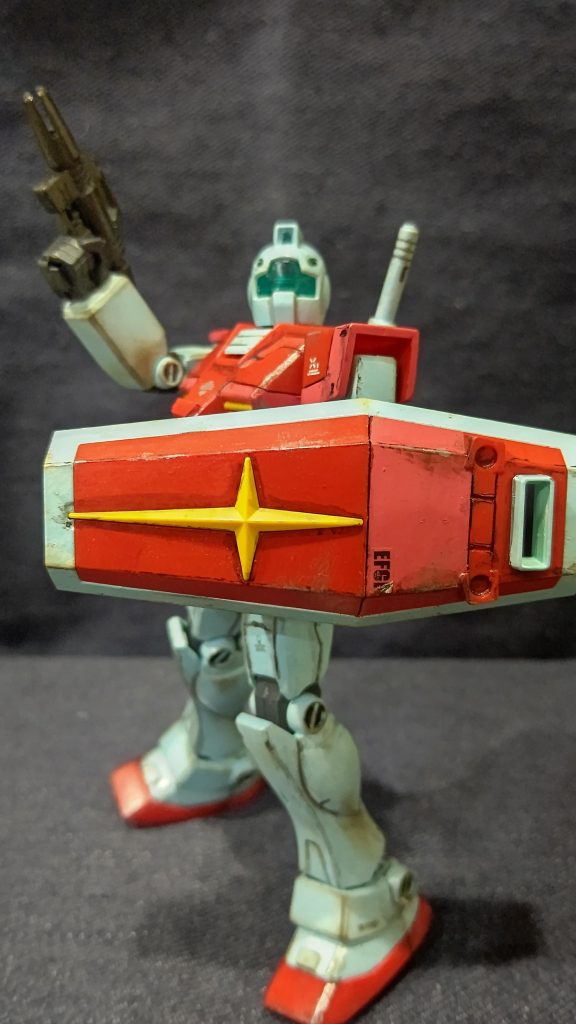 シールドも塗り分けてます 