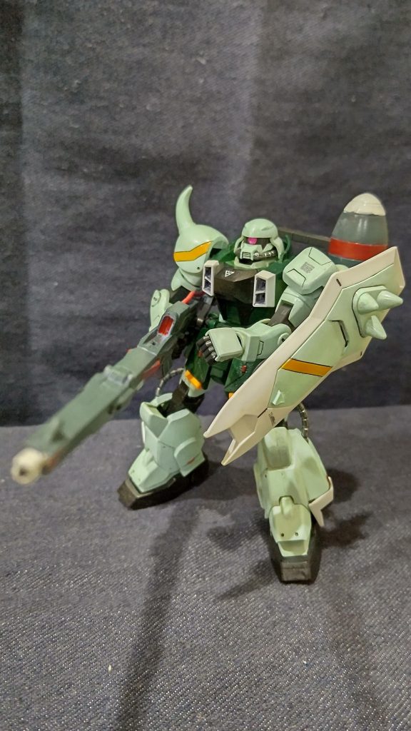 ガナーザクウォーリアと言えばこのポーズ