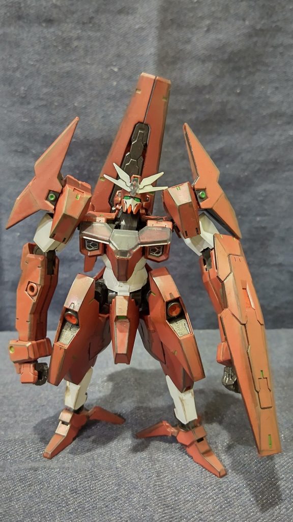 このスタイル、まさに異形