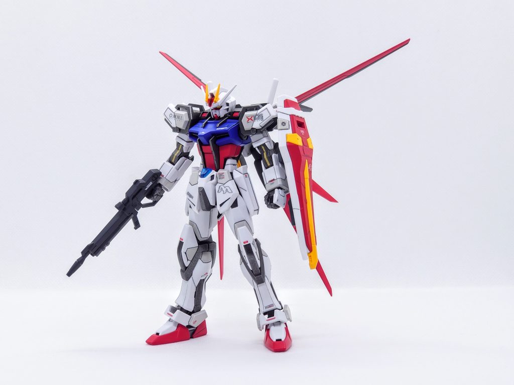 通常のエールストライカー装備です。シールドはRGのものを使用しています。