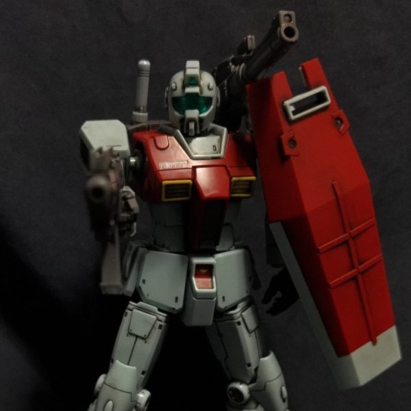 HG・RGM79ジム（ショルダーキャノン装備）。
