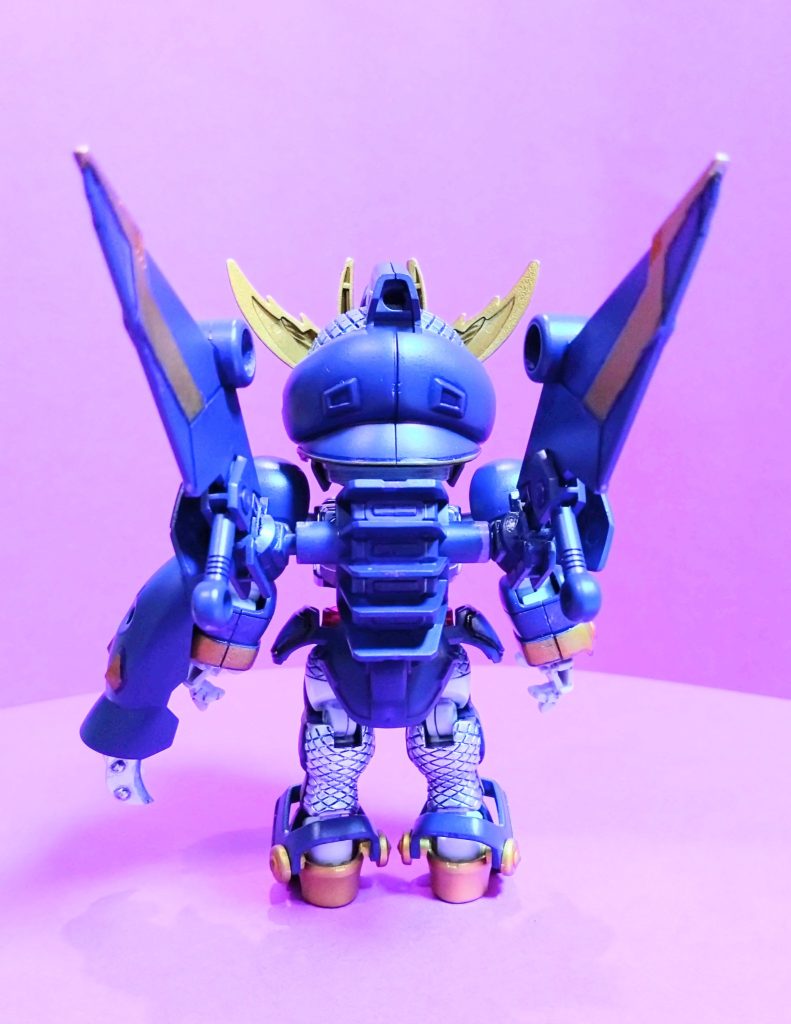 仮面の忍者アマクサ。まずは三面図。