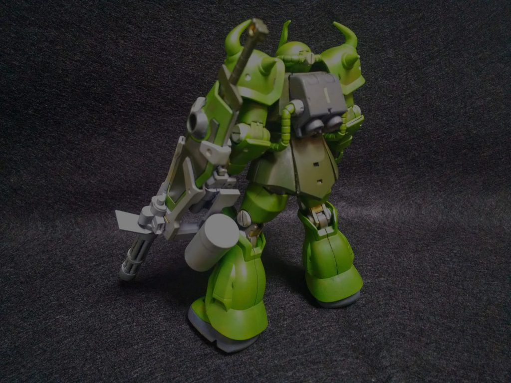 バックショット。汚しまくったはずなのに、まだ目立たない…。