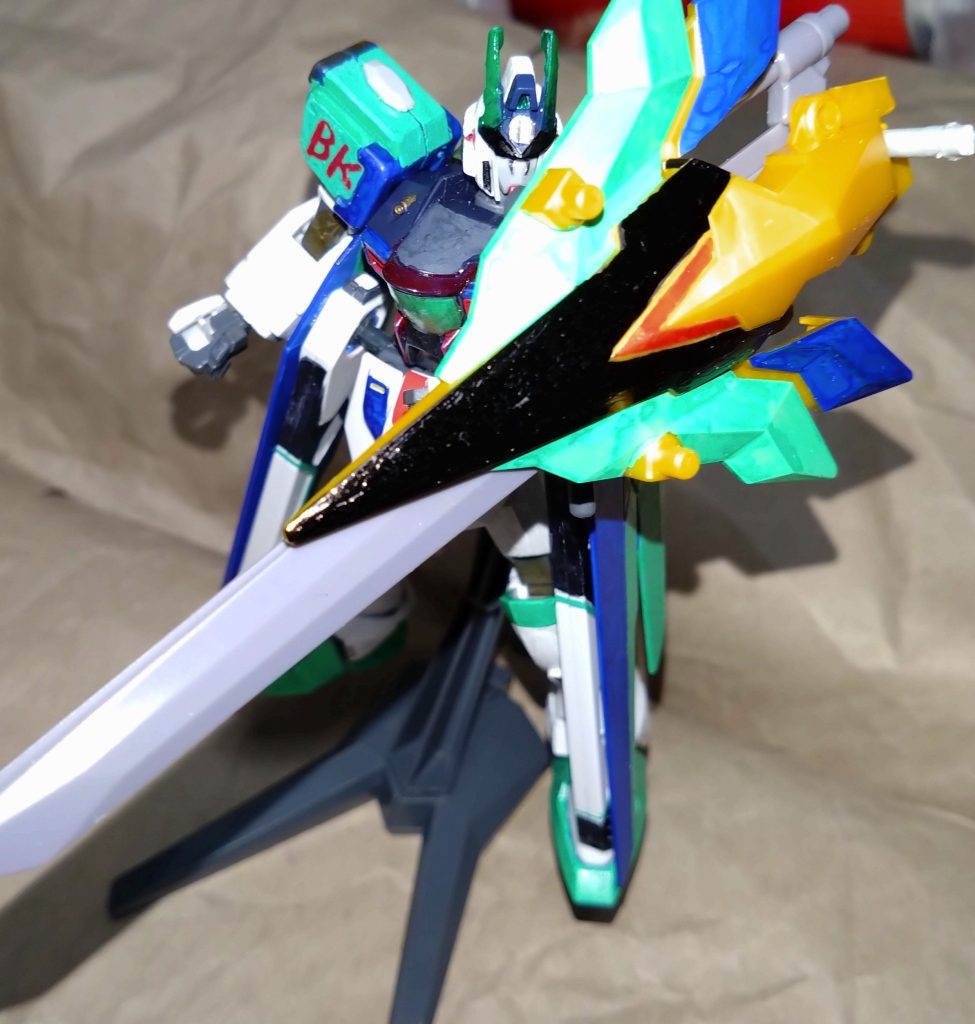 この機体の解説は以上になります。この後にも投稿を控えている作品が3つあります。劇場版を記念し、連続で4作投稿します。次の投稿時間はおそらく映画の公開時間頃になるかと思われます。映画を観る方は映画を楽しんだ後のお楽しみにして下さい。では、自分はこれから映画を観に行ってきます!!