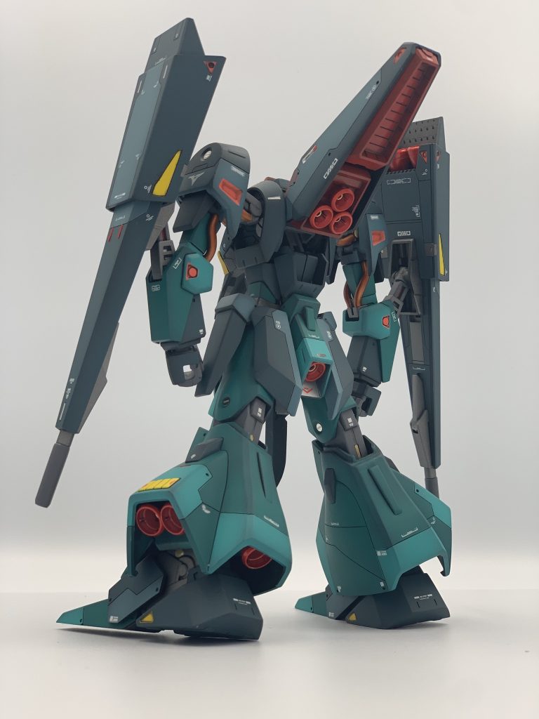 全体ディテールアップと塗り分けでメカ感を強めてみました。