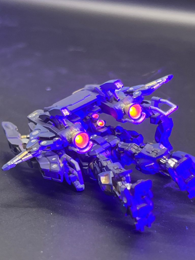 バーニアも光ります。