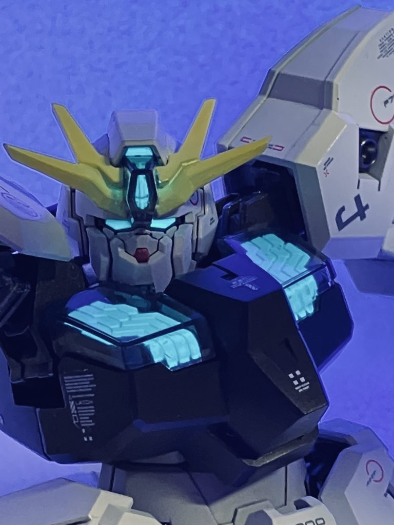 もちろん今回も光る蛍光ブルーグリーン個人的には蛍光で一番好きな色