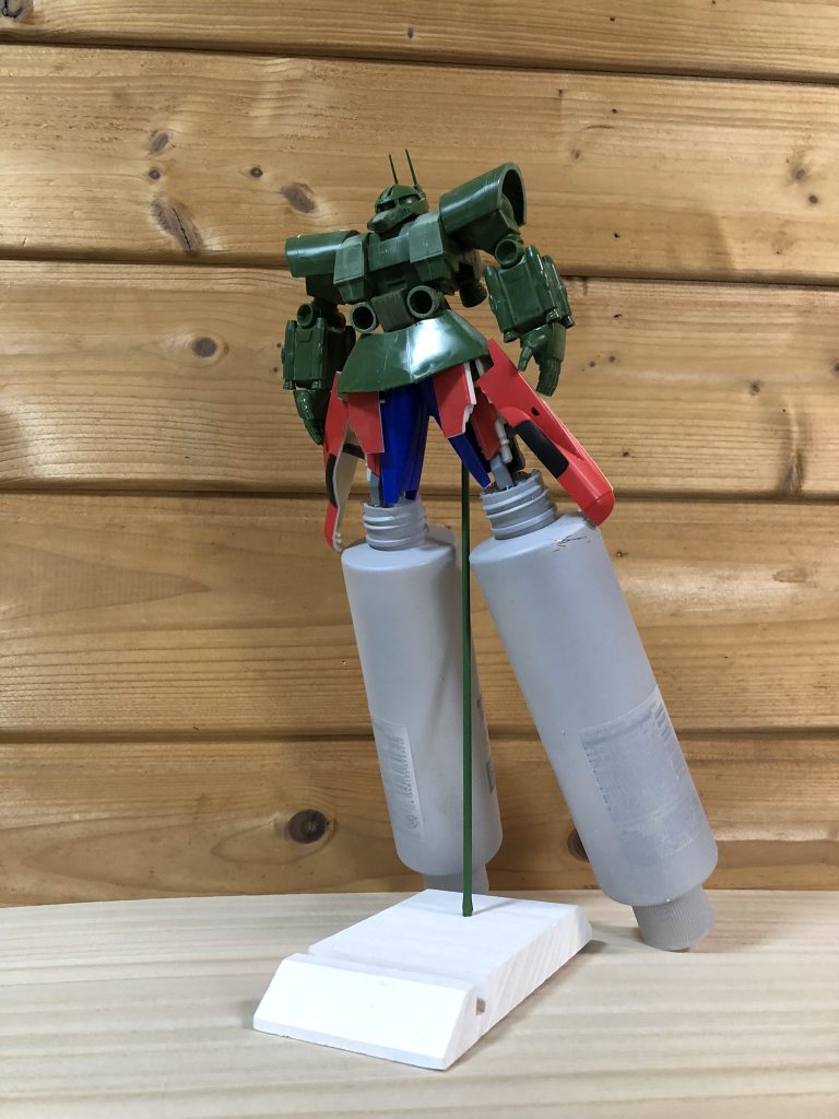 今回はXでのコンペ｢MSV再販お願いコンペ｣での製作となります。使ったキットはジャンクで買った組み立て済サイコミュ試験型ザク。コレを使ってジオング作ってみたかったんですよね笑