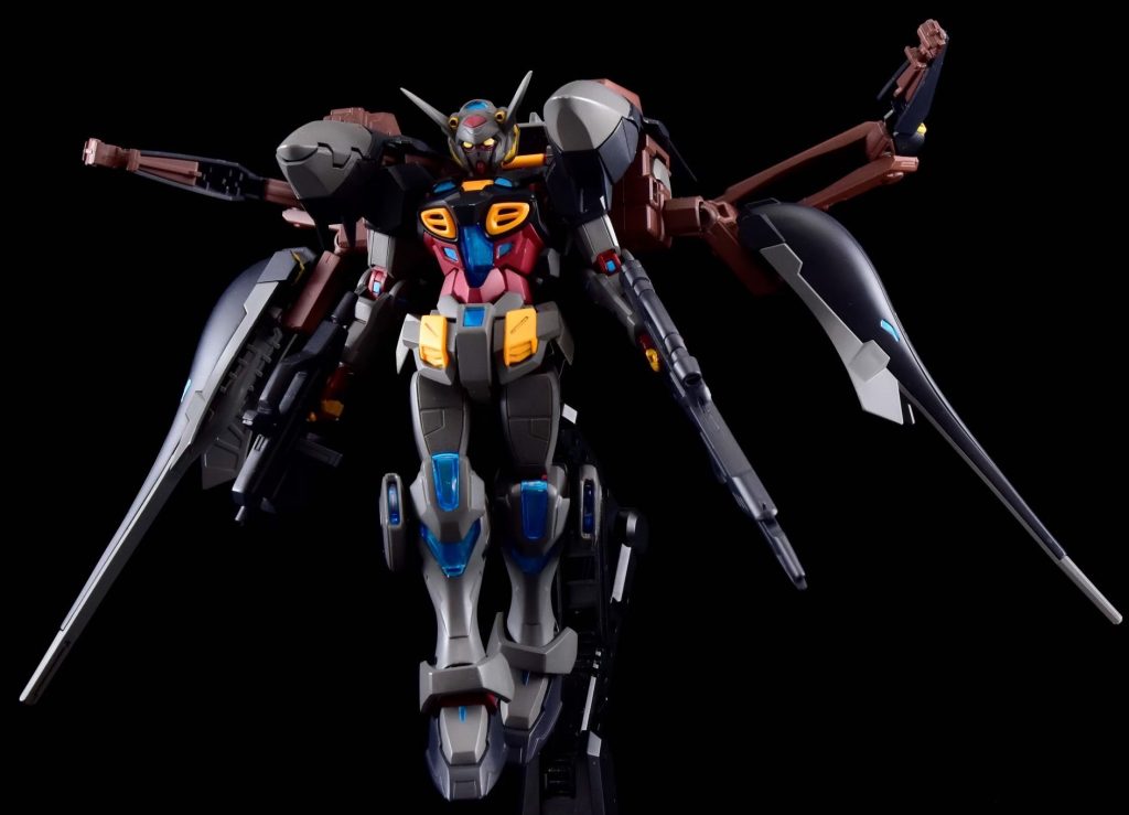 ■パック装備時_サブアーム展開合体時は大幅にシルエットが変わるのが好き、サブアームに武器を持たせることも可能です。